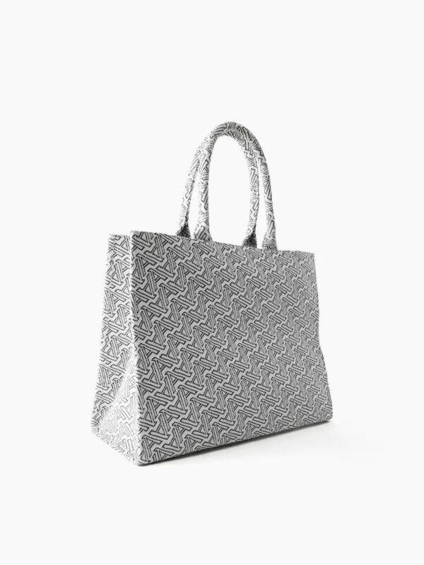 Idolize ToteBag